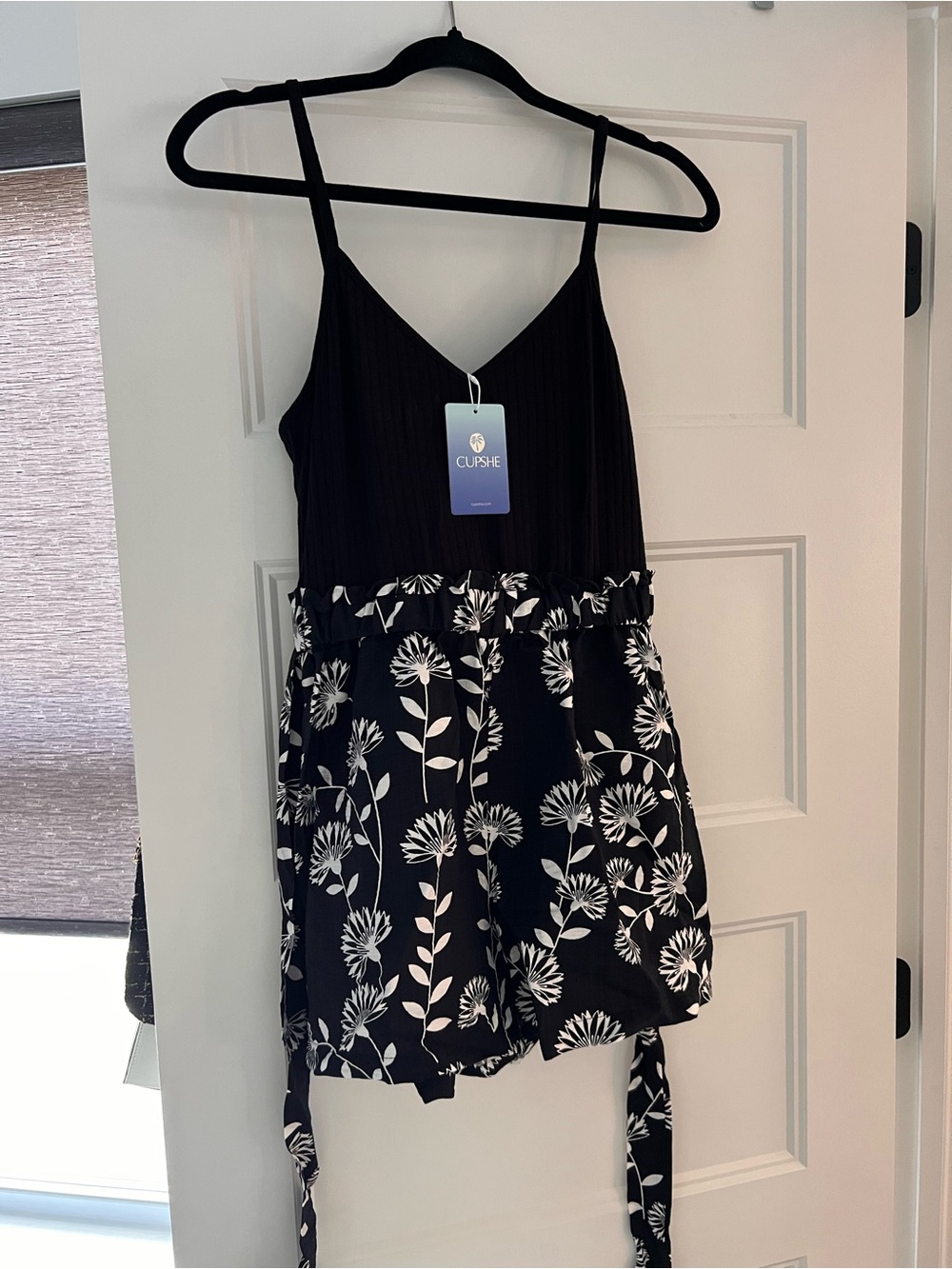 NWT Cupshe Friday Night Out Black Floral Romper Size M
